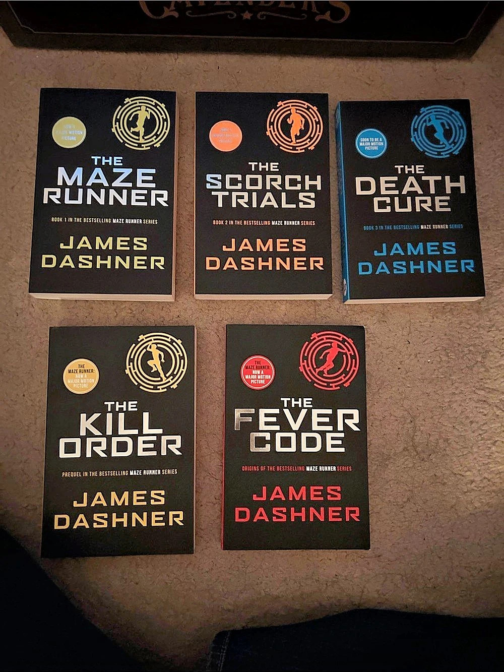 James Dashner The Maze Runner Series 5-Book Collection 5-Book Set Black & Red